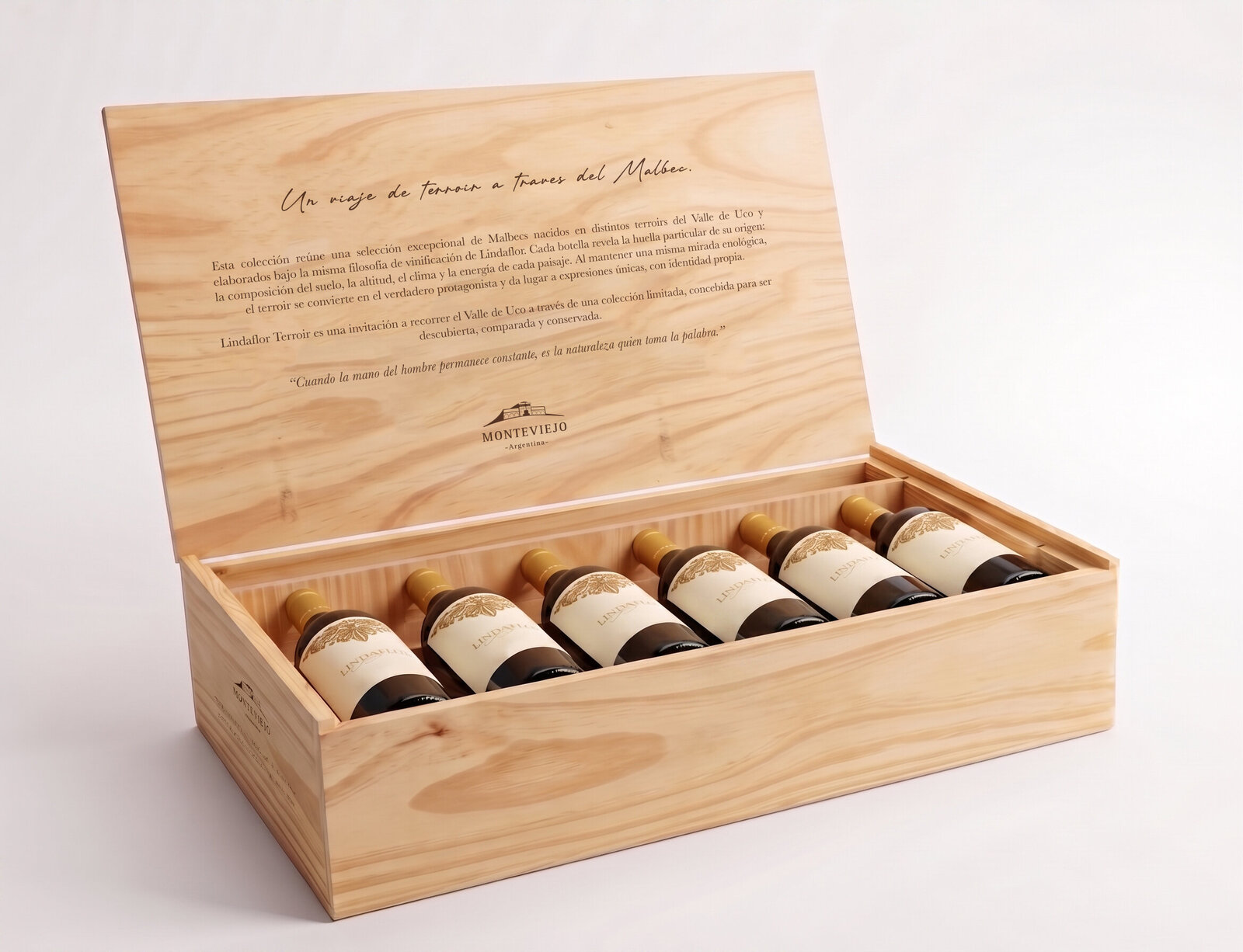 Caja abierta de madera con las seis botellas de la colección Lindaflor Terroir